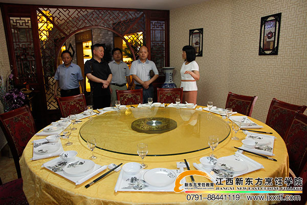 <a href=http://www.movno.net target=_blank class=infotextkey>|W(xu)У</a>.jpg
