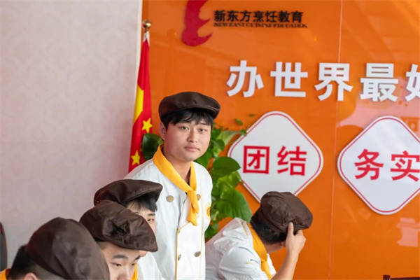 <a href=http://www.movno.net target=_blank class=infotextkey>|W(xu)У</a>.jpg