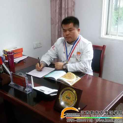 <a href=http://www.movno.net target=_blank class=infotextkey>|W(xu)У</a>.jpg
