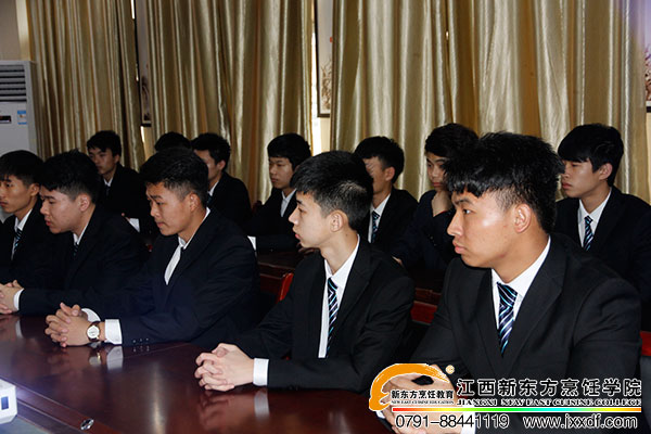 <a href=http://www.movno.net target=_blank class=infotextkey>|W(xu)У</a>.jpg