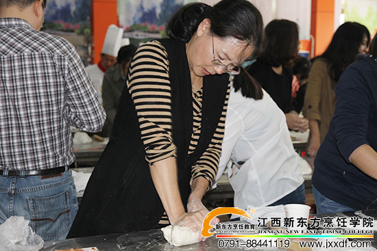 <a href=http://www.movno.net target=_blank class=infotextkey>|W(xu)У</a>.jpg