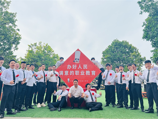 <a href=http://www.movno.net target=_blank class=infotextkey><a href=http://www.movno.net target=_blank class=infotextkey>|W(xu)У</a></a>.jpg
