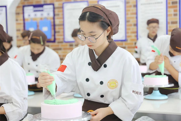 <a href=http://www.movno.net target=_blank class=infotextkey>|W(xu)У</a>.jpg