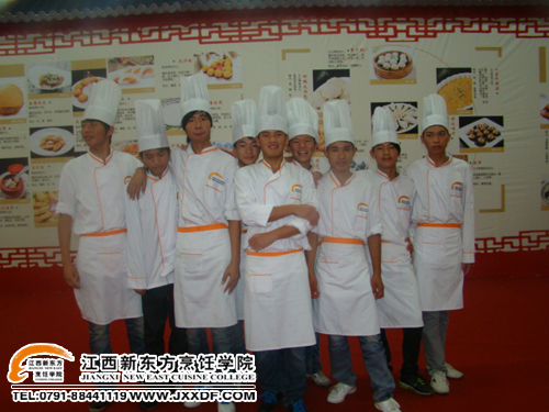 <a href=http://www.movno.net target=_blank class=infotextkey>|W(xu)Ժ</a>ͬW(xu)?c)Mչʾ(hu)ϺӰ~.jpg