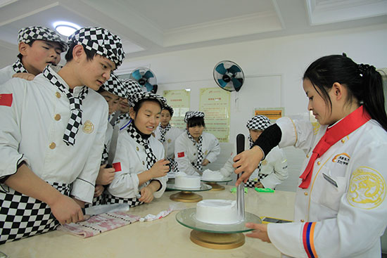 <a href=http://www.movno.net target=_blank class=infotextkey>|W(xu)У</a>.jpg