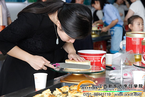 <a href=http://www.movno.net target=_blank class=infotextkey>|W(xu)У</a>.jpg