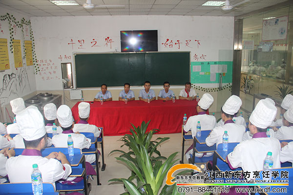 <a href=http://www.movno.net target=_blank class=infotextkey>|W(xu)У</a>.jpg
