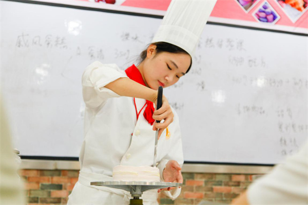 <a href=http://www.movno.net target=_blank class=infotextkey>|W(xu)У</a>.jpg