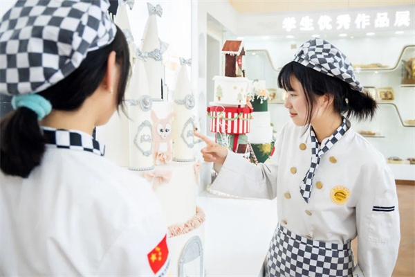 <a href=http://www.movno.net target=_blank class=infotextkey>|W(xu)У</a>.jpg