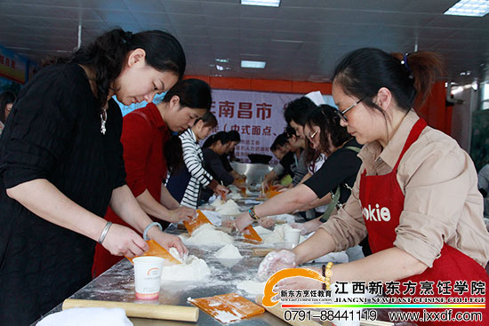 <a href=http://www.movno.net target=_blank class=infotextkey>|W(xu)У</a>.jpg