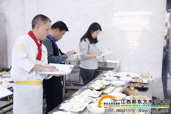 <a href=http://www.movno.net target=_blank class=infotextkey>|W(xu)У</a>.jpg