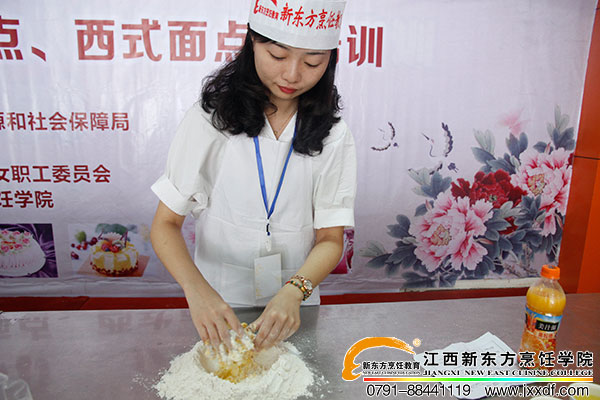 <a href=http://www.movno.net target=_blank class=infotextkey>|W(xu)У</a>.jpg