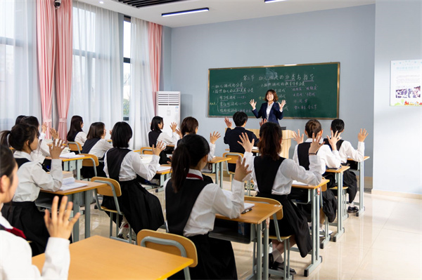 <a href=http://www.movno.net target=_blank class=infotextkey>|W(xu)У</a>