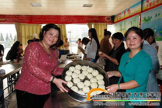 <a href=http://www.movno.net target=_blank class=infotextkey>|W(xu)У</a>.jpg