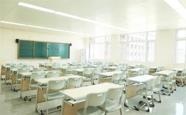 <a href=http://www.movno.net target=_blank class=infotextkey>|W(xu)У</a>